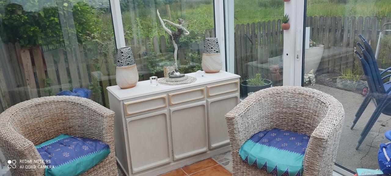 Cozy Retreat In Pet Friend Listowel