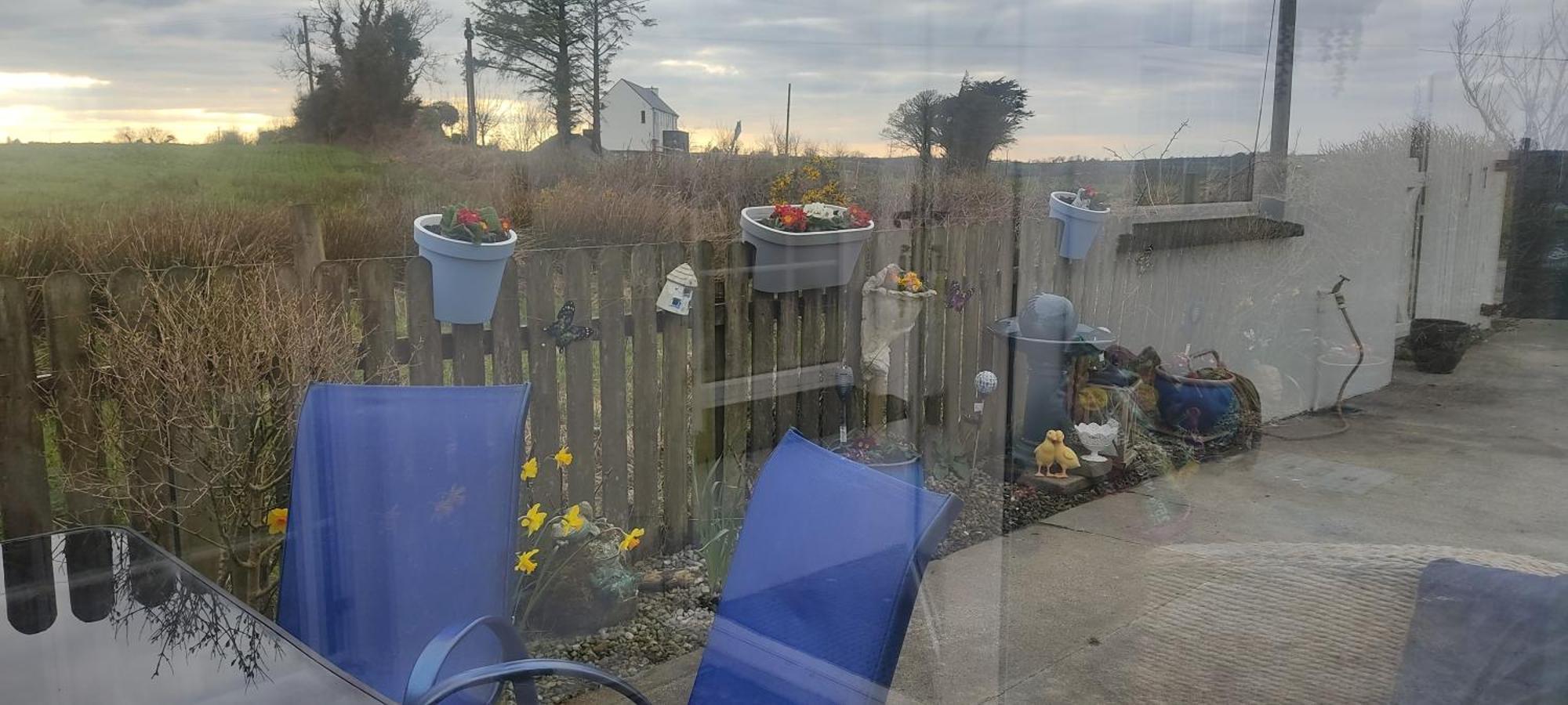 Cozy Retreat In Pet Friend Listowel